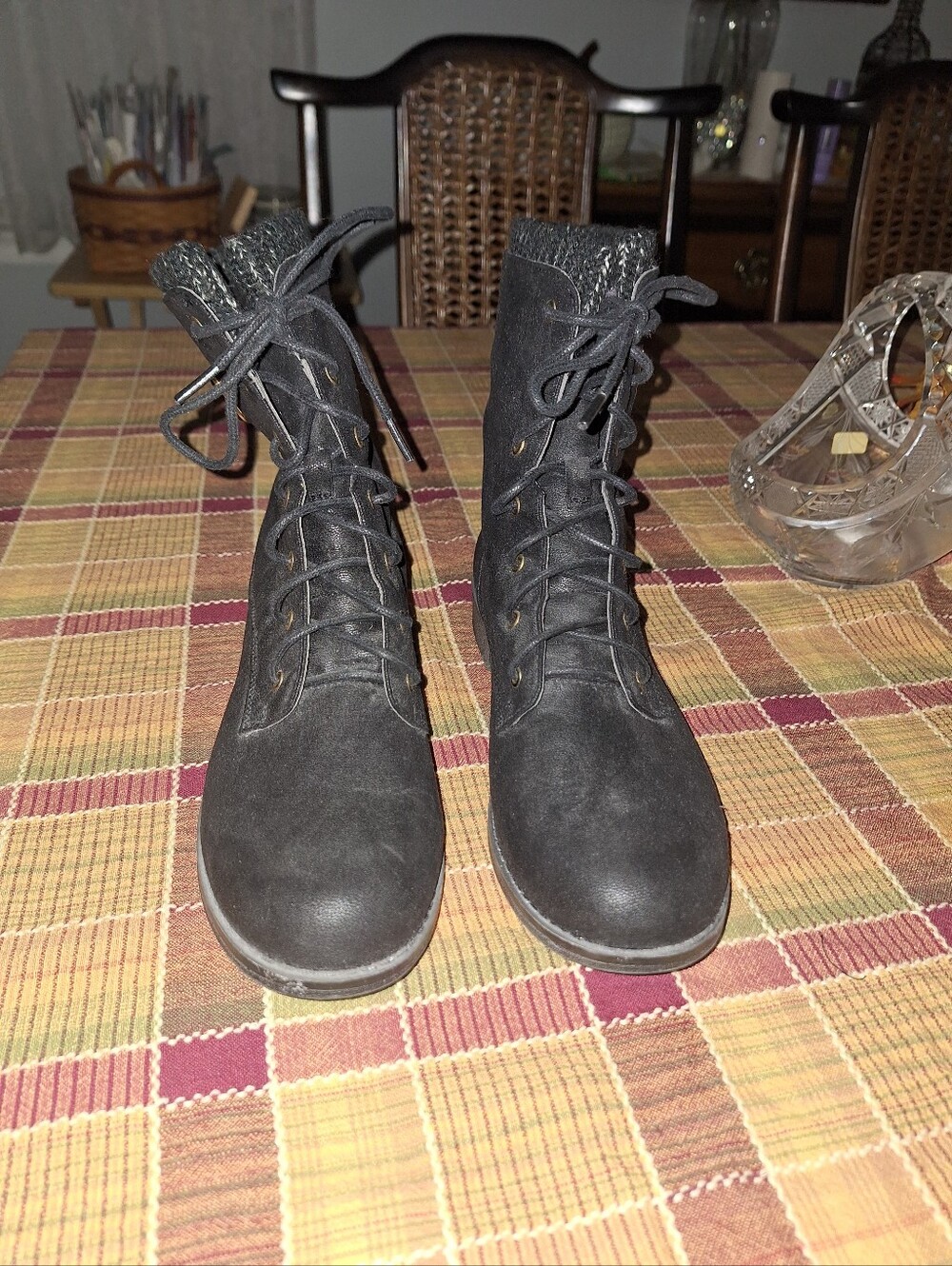 Shoedazzle Classic Black Lace-Up Women's Ankle Boots 9